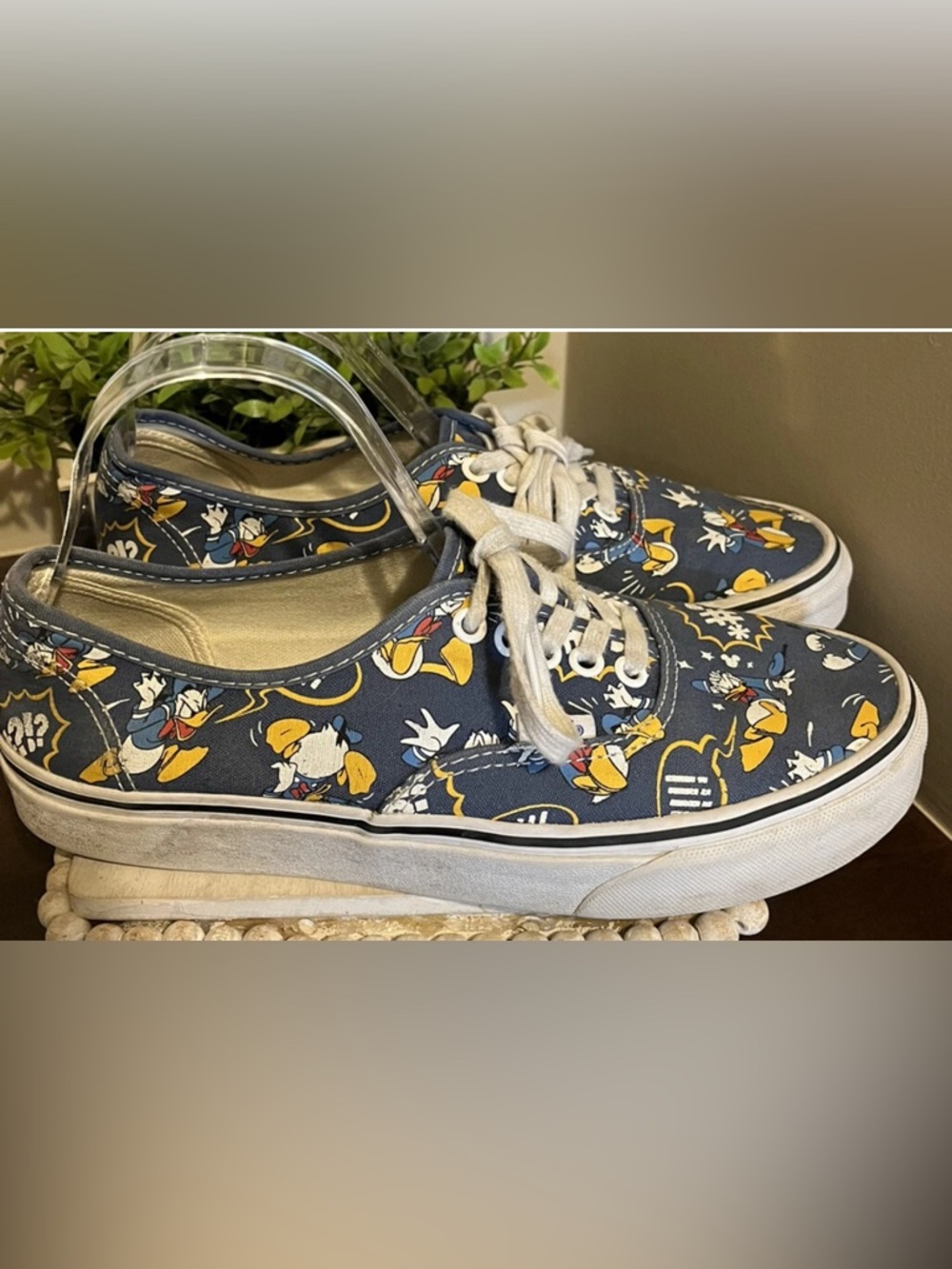 DISNEY Donald Duck VANS Shoes Sneakers Women’s 9.5 Men’s 8